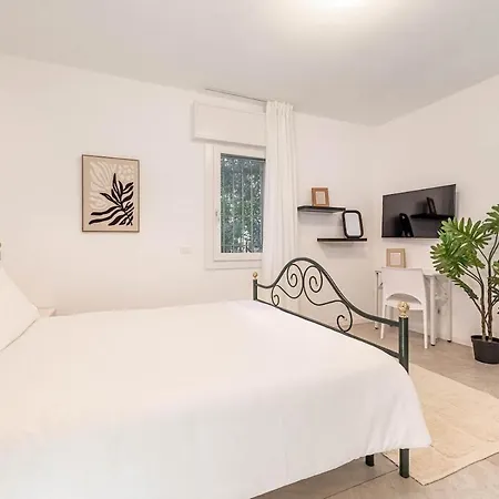 Free Parking And 4 Bedrooms By Antoleo *