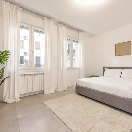 Free Parking And 4 Bedrooms By Antoleo Vicenza