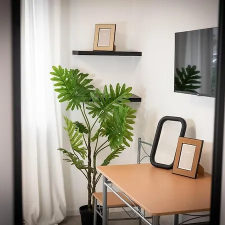 Free Parking And 4 Bedrooms By Antoleo *