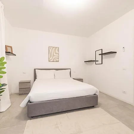 Free Parking And 4 Bedrooms By Antoleo Daire *