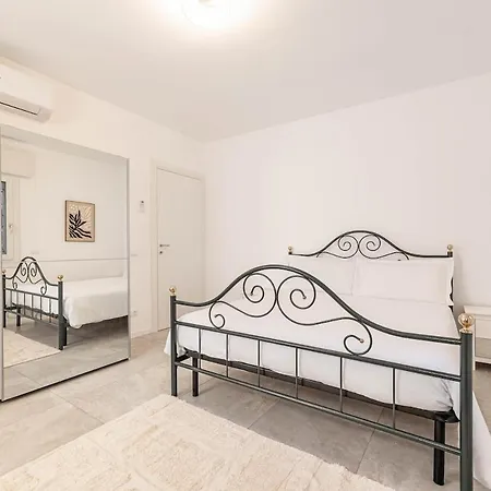 Free Parking And 4 Bedrooms By Antoleo * Vicenza